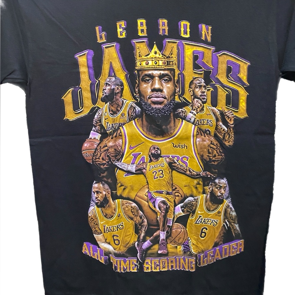 LeBron James basketball men’s Graphic T-Shirt